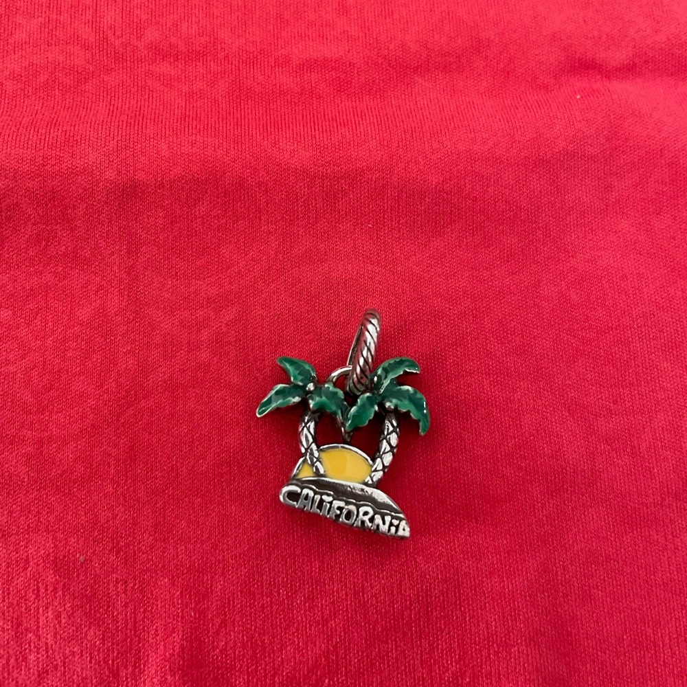 California Brighton Charm